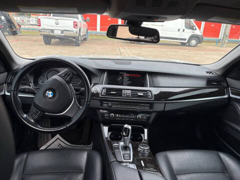 2015 BMW 5 Series 528i