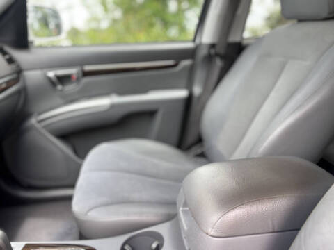 2011 Hyundai Santa Fe SE
