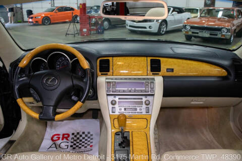 2004 Lexus SC 430