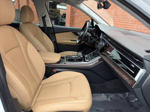 2020 Audi Q7 quattro Premium Plus 55 TFSI