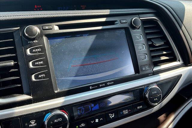 2018 Toyota Highlander SE