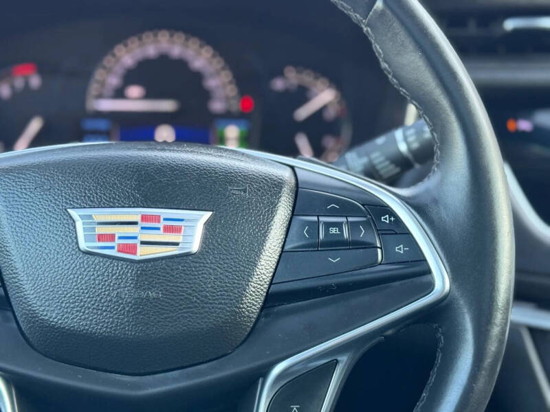 2017 Cadillac XT5 Luxury