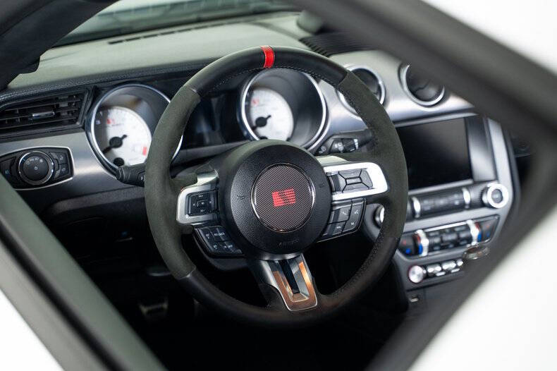 2022 Ford Mustang