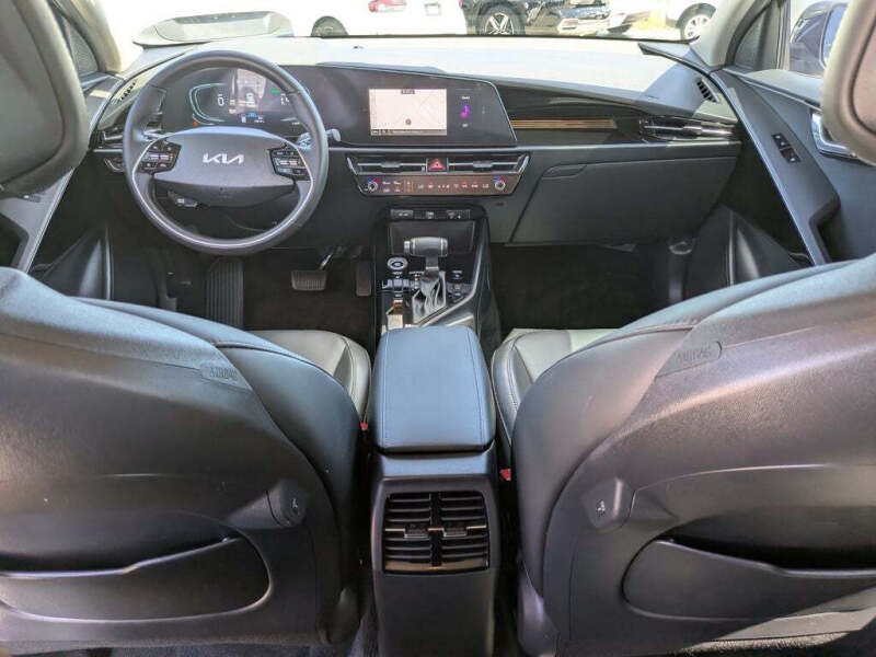 2024 Kia Niro EX