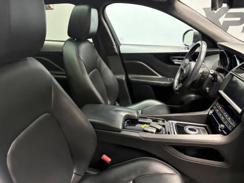 2020 Jaguar F-PACE 25t Premium