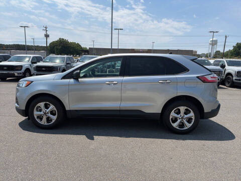 2023 Ford Edge SE