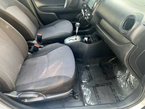 2018 Mitsubishi Mirage ES