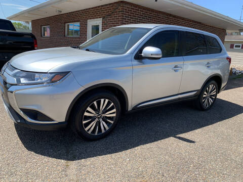 2020 Mitsubishi Outlander for sale at MYERS PRE OWNED AUTOS & POWERSPORTS in Paden City WV