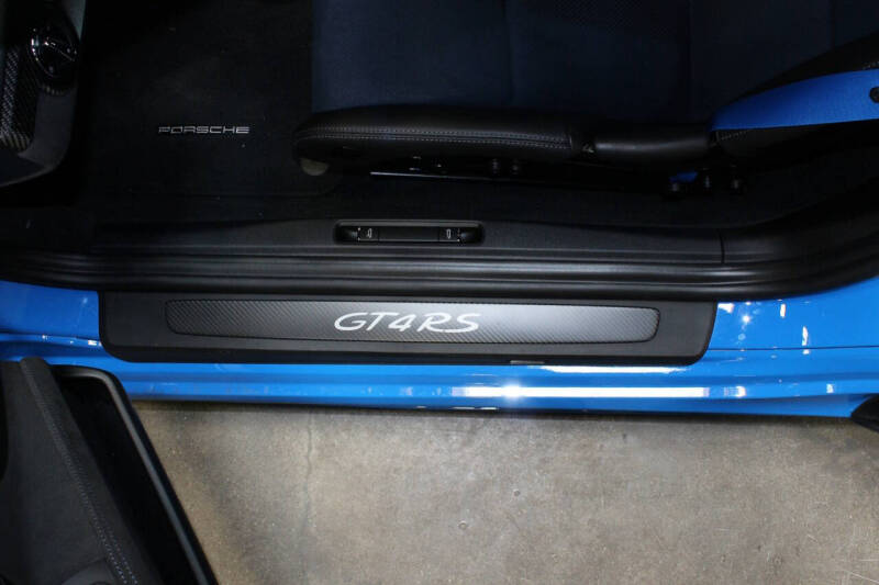 2023 Porsche 718 Cayman GT4 RS