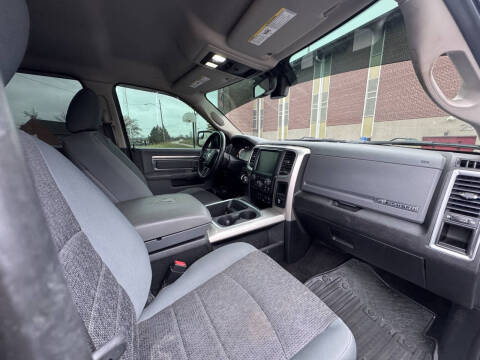 2017 RAM 1500 Big Horn