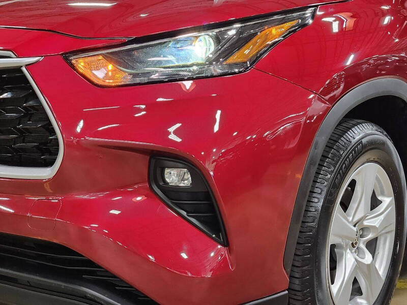 2022 Toyota Highlander LE