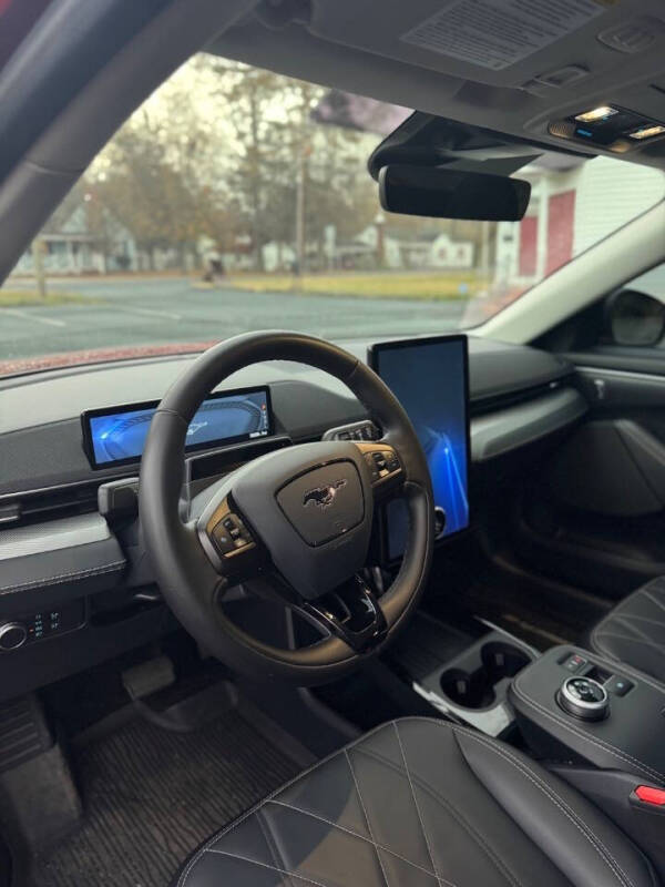 2021 Ford Mustang Mach-E California Route 1