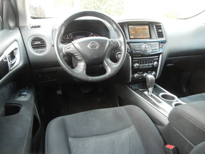 2013 Nissan Pathfinder S
