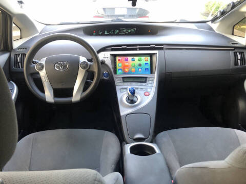 2012 Toyota Prius Two