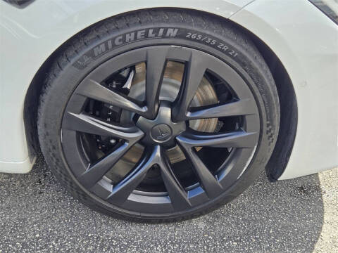 2022 Tesla Model S Plaid