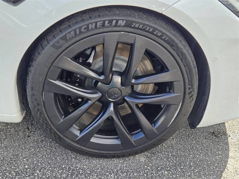 2022 Tesla Model S Plaid