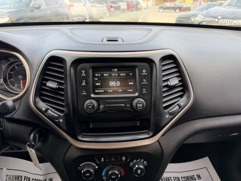 2017 Jeep Cherokee Sport Altitude