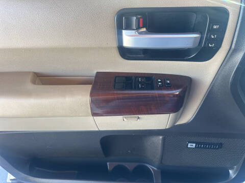 2011 Toyota Sequoia Platinum