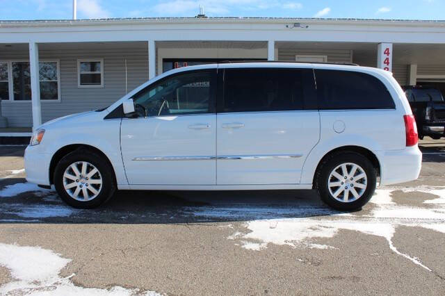 2014 Chrysler Town & Country Touring photo 4