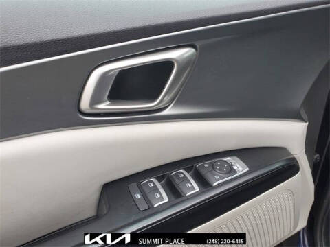 2023 Kia Carnival