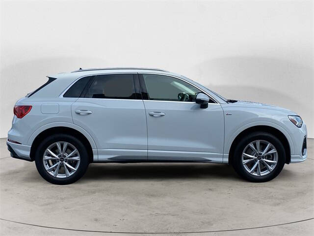 2025 Audi Q3 quattro S line Prem Plus 45 TFSI