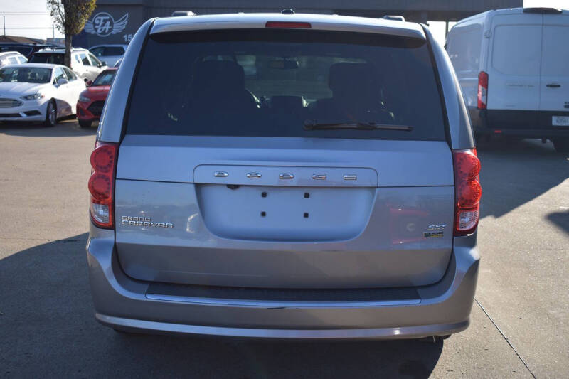 2014 Dodge Grand Caravan SXT 30th Anniversary