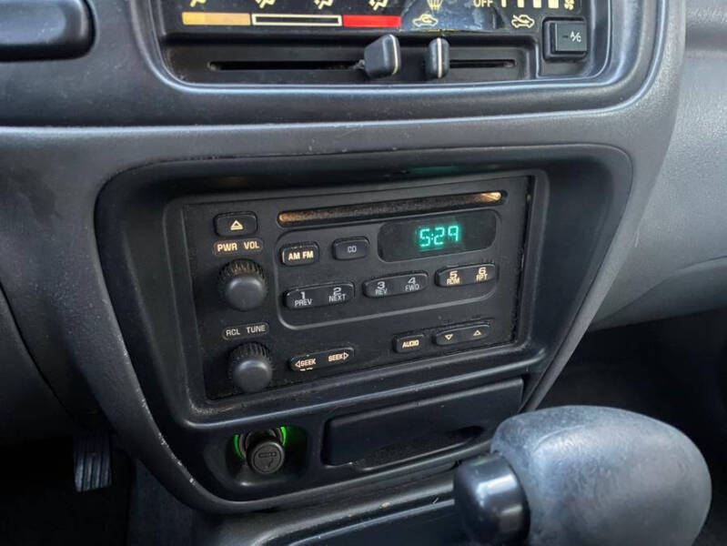 2002 Chevrolet Tracker LT