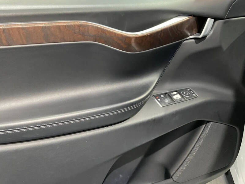 2016 Tesla Model X 90D