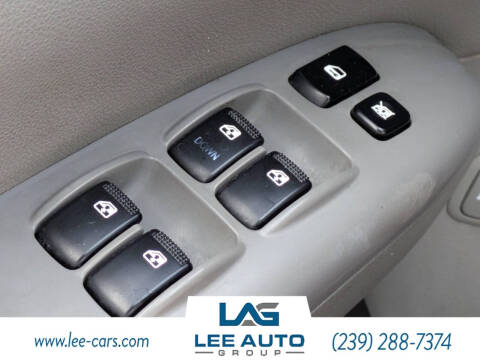 2012 Kia Sedona LX