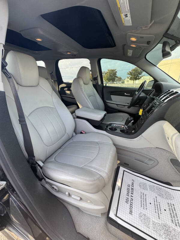 2011 GMC Acadia Denali