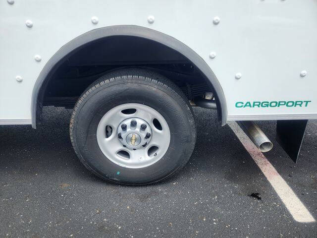 2024 Chevrolet Express 3500