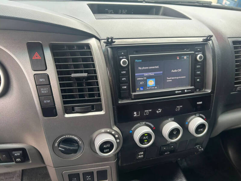 2015 Toyota Sequoia SR5