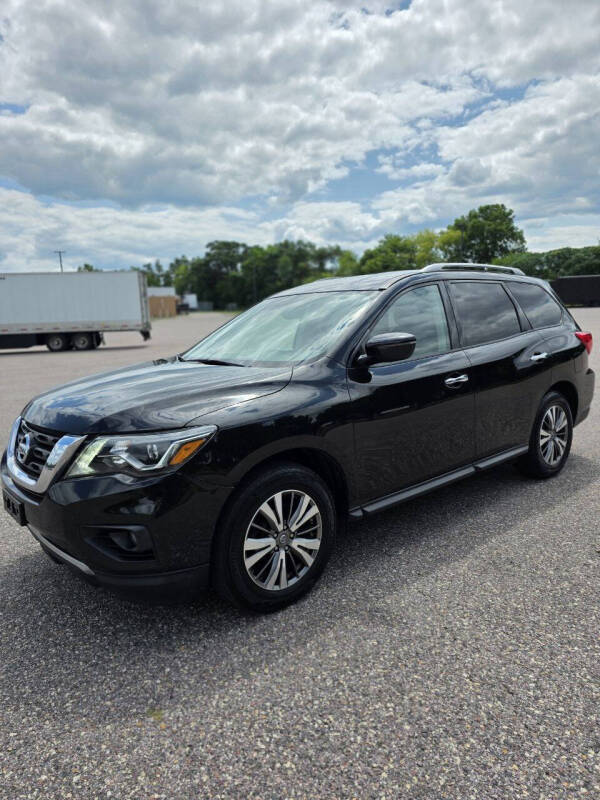 2019 Nissan Pathfinder SV