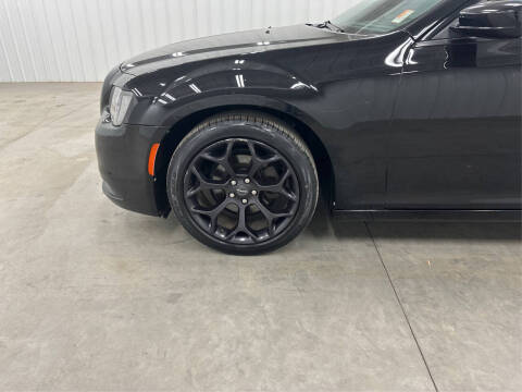 2019 Chrysler 300 S