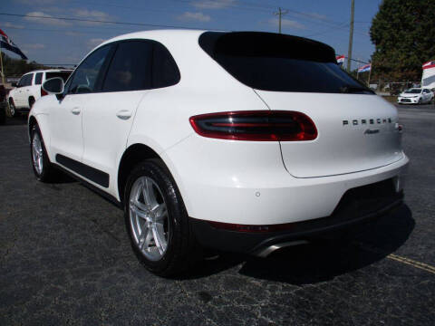 2017 Porsche Macan