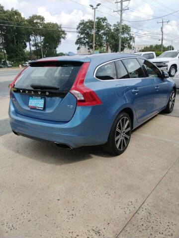 2015 Volvo V60 T5 Drive-E Platinum
