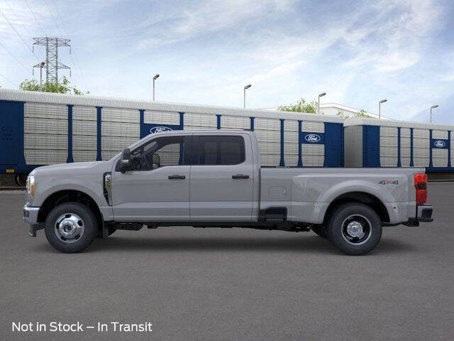 2026 Ford F-350 Super Duty XLT
