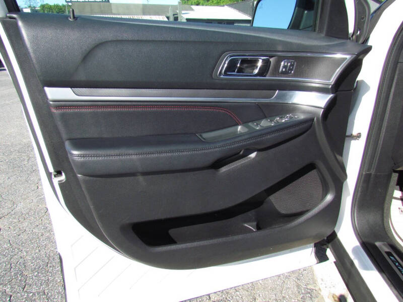 2018 Ford Explorer Sport