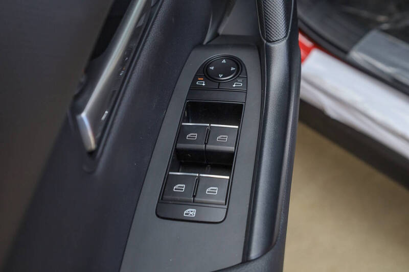 2025 Mazda CX-50 2.5 S Premium