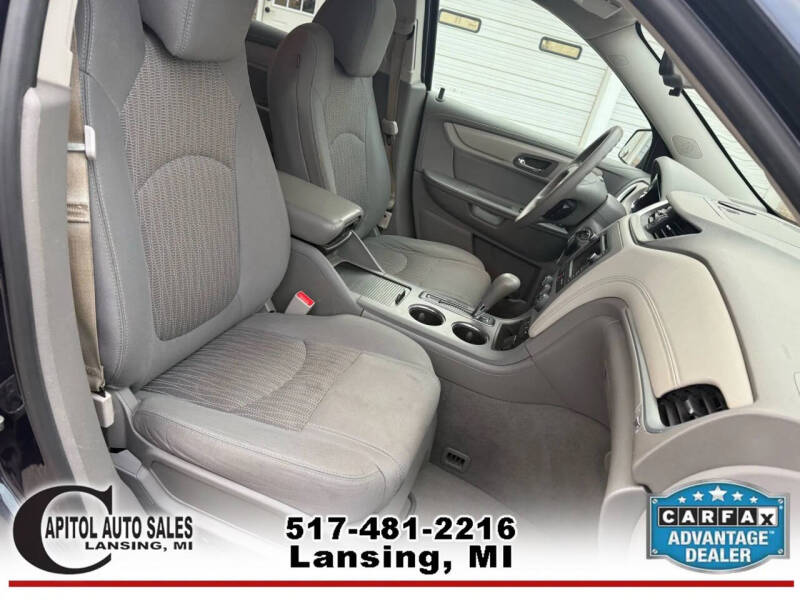 2017 Chevrolet Traverse LS