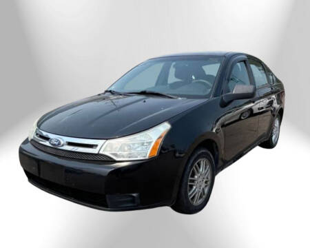 2011 Ford Focus for sale at R&R Car Company in Mount Clemens MI