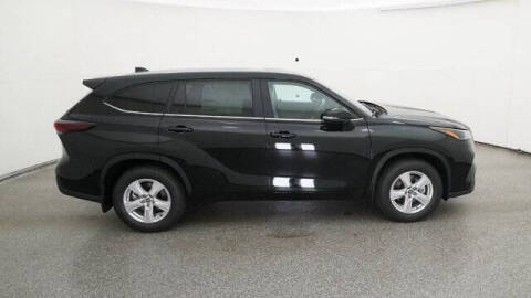 2025 Toyota Highlander LE