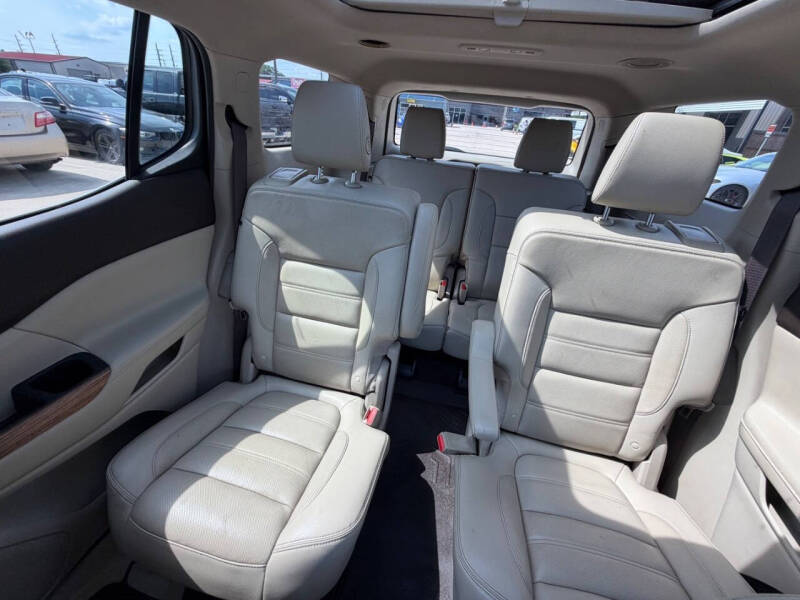 2019 GMC Acadia Denali