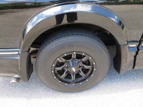 2018 GMC Savana 2500