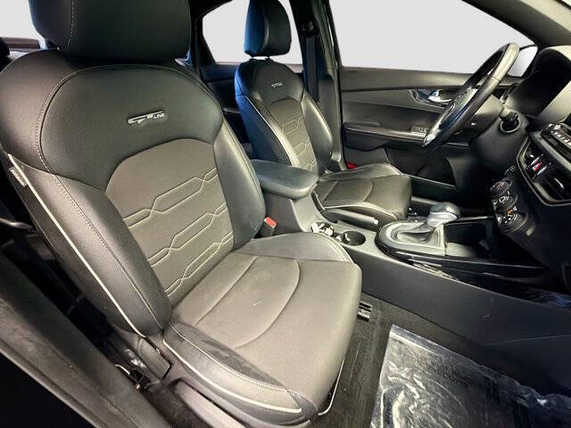 2021 Kia Forte GT Line