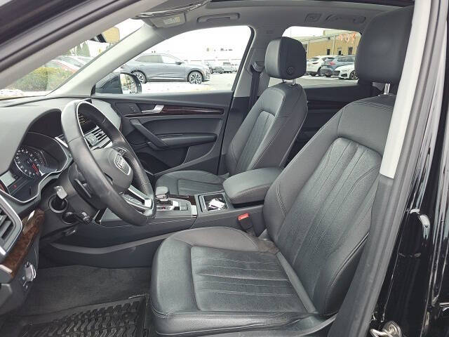 2019 Audi Q5 quattro Premium 45 TFSI