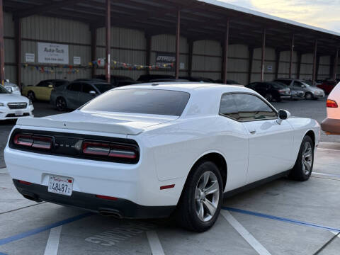 2018 Dodge Challenger SXT