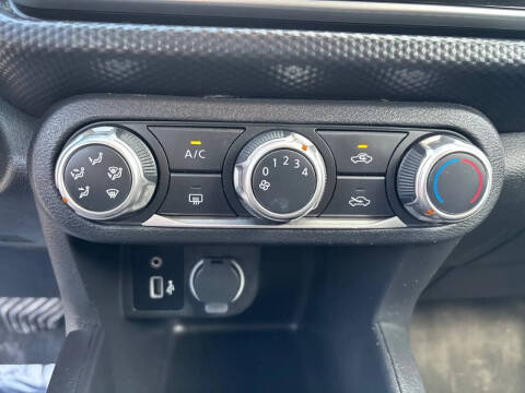 2023 Nissan Kicks S