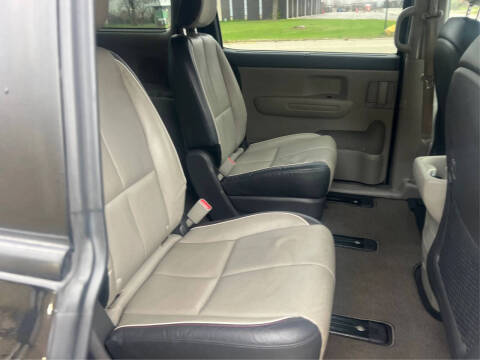 2017 Kia Sedona LX