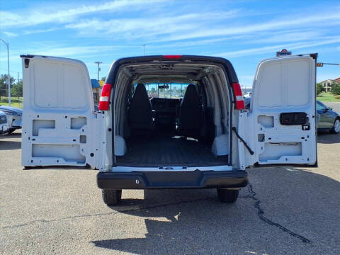 2023 GMC Savana 2500